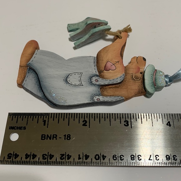 Alaska bear with fish wood ornament Mary Harper - Picture 8 of 16